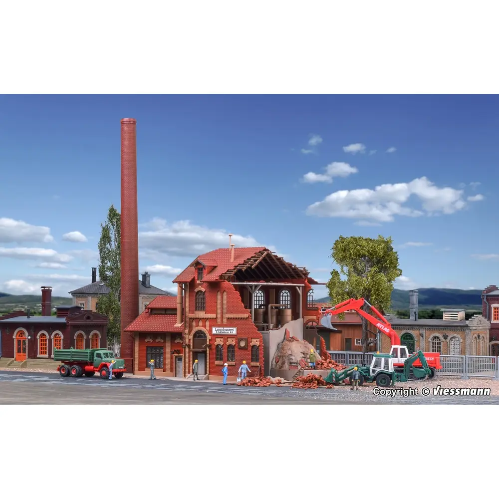 Brasserie en démolition - Vollmer 45621 - HO 1/87 - 340 x 140 x 300 mm - 4