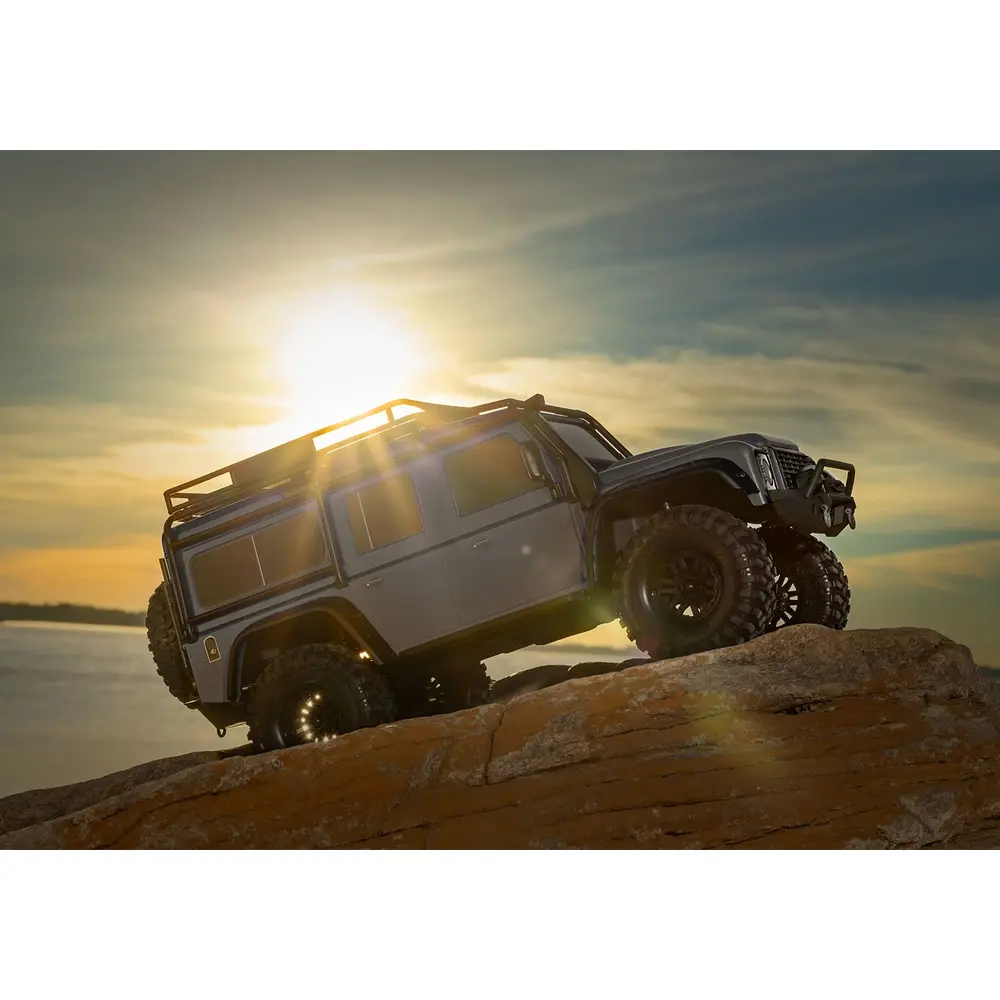 TRX-4 Land Rover Defender Clipless RTR - Traxxas 82256-4-SLVR - 1/10 - 33