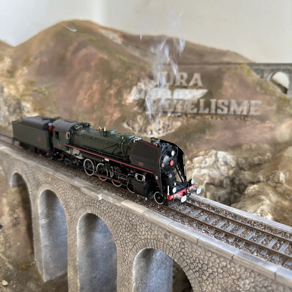 Locomotive à vapeur 141.R.1244 - Trix 25141 - HO 1/87 - SNCF - Ep VI - Digital sound fumigène - 2R - 20