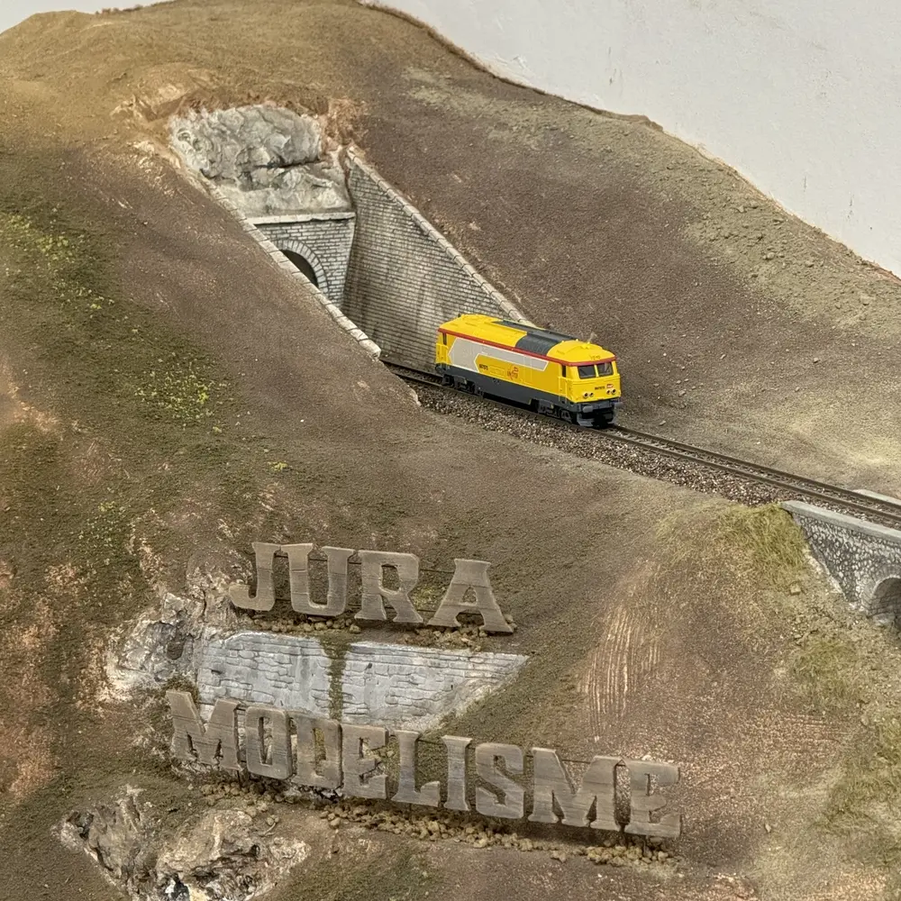 Locomotive diesel BB 67400 "infra" - MiniTrix 16707 - N 1/160 - SNCF - EP VI - 2R - DCC Son - 5