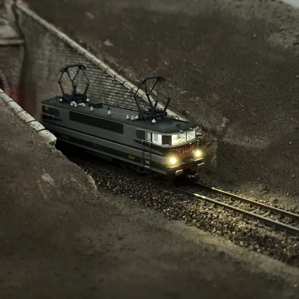 Locomotive électrique BB 9231 "Arzens" - MiniTrix 16693 - N 1/160 - SNCF - Ep IV - Digital sound - 2R - 7