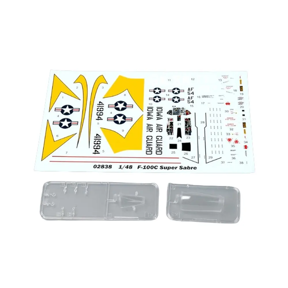 Avion de chasse - F-100C Super Sabre - Trumpeter 02838 - 1/48 - 3