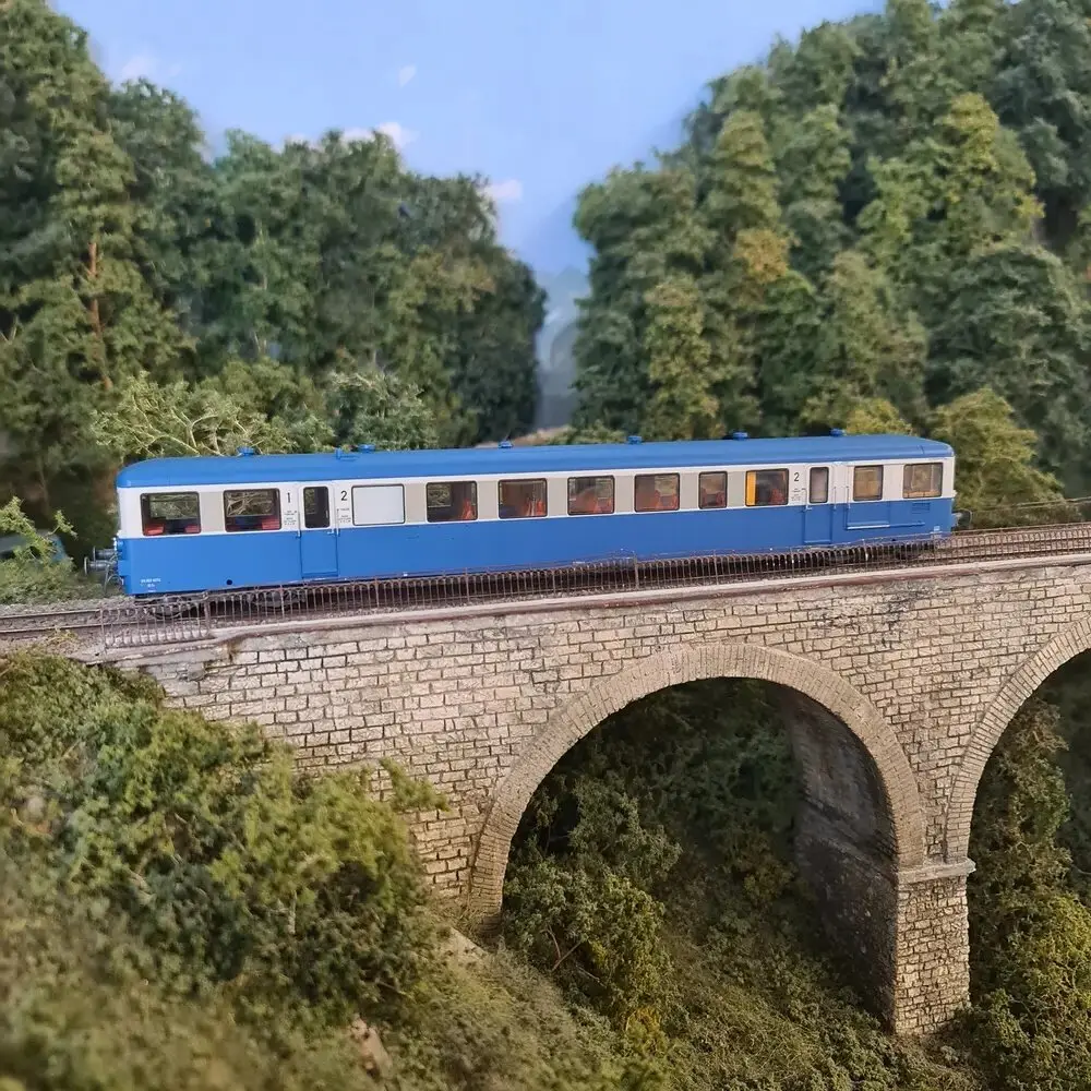 Remorque XR-8274 Modernisée Bleue _DIJON_ REE MODELES VB447AC - SNCF - HO 1-87 - 5.webp