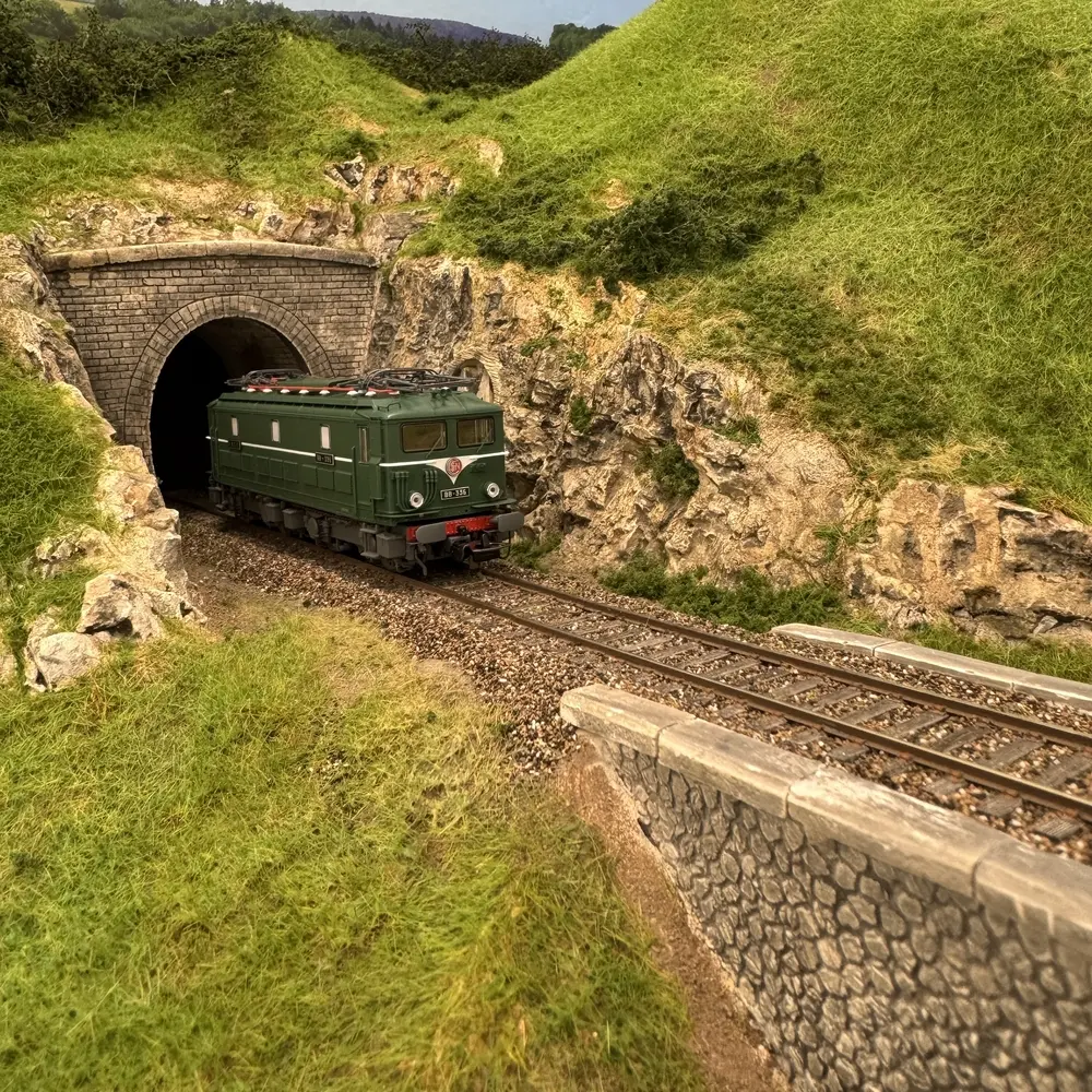 Locomotive Electrique BB 300 - Piko 97426 - HO 1/87 - SNCF - Analogique - Ep. IV - 7