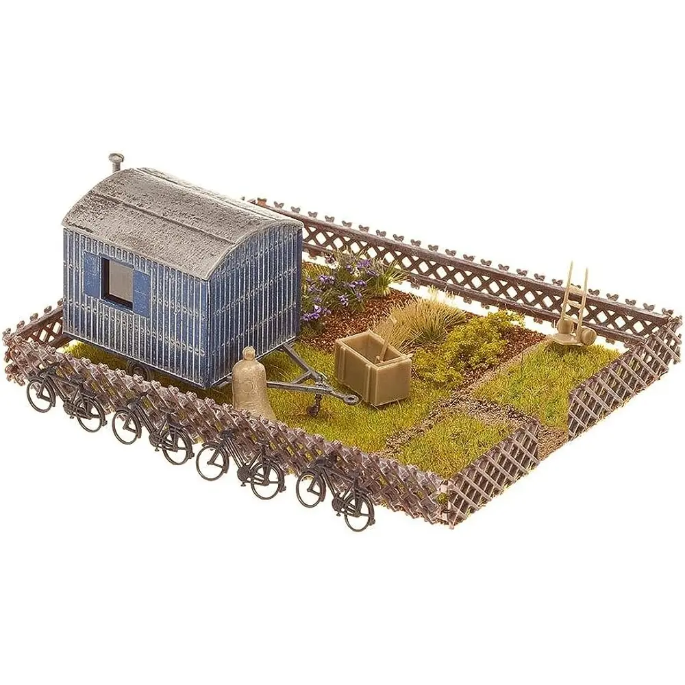 Jardin d'ouvrier avec mobile-home FALLER 180490 - HO 1/87